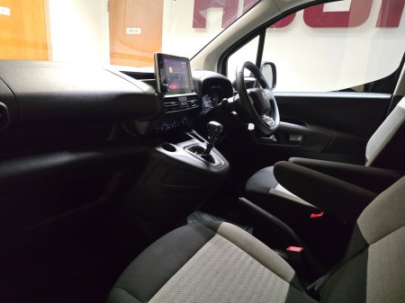 2024 Citroen Berlingo Feel Pack Diesel Bluehdi 100 5 Seats - Wheelchair Accessible €34,950 thumbnail