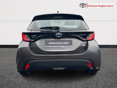 2023 Toyota Yaris 1.5 HYBRID LUNA 4DR AUTO €22,950 thumbnail