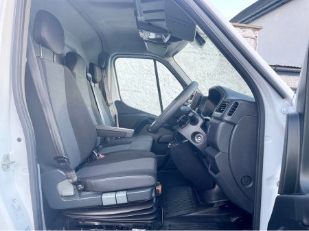 2023 Renault Master LM35 BUSINESS+ 2.3 BLUE DCI 135PS LWB €19,000 thumbnail