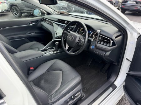 2020 Toyota Camry - thumbnail 5