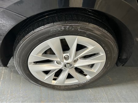 2022 Skoda Octavia SE L TDI €22,950 thumbnail