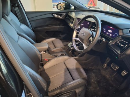 2023 Audi Q4 e-tron E-TRON S LINE 40 thumbnail