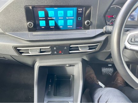 2023 Volkswagen Caddy Maxi Life LIFE 2.0TDI 122BHP A7F 5DR DSG AUTO 7 SEAT €36,950 thumbnail