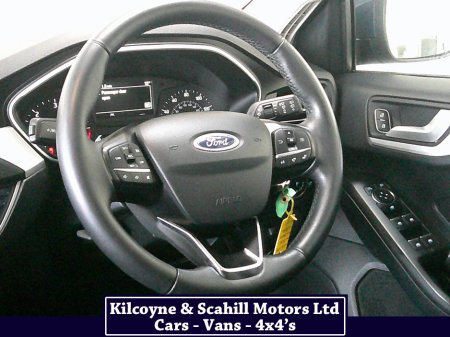 2019 Ford Focus - thumbnail 19