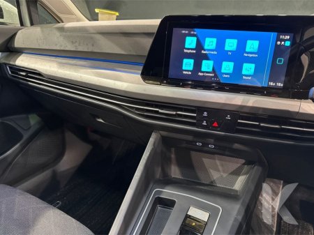 2021 Volkswagen Golf - thumbnail 16