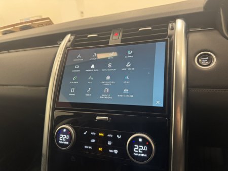 2021 Land Rover Discovery  €41,950 thumbnail