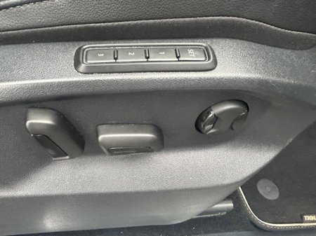 2020 Volkswagen Tiguan - thumbnail 15