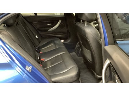 2018 BMW 3 Series - thumbnail 9