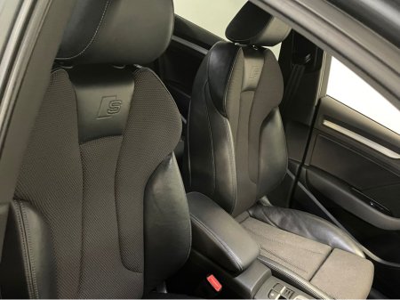 2016 Audi A3 A3 SALOON 1.6 TDI S LINE 110PS 4DR AUTO €17,900 thumbnail