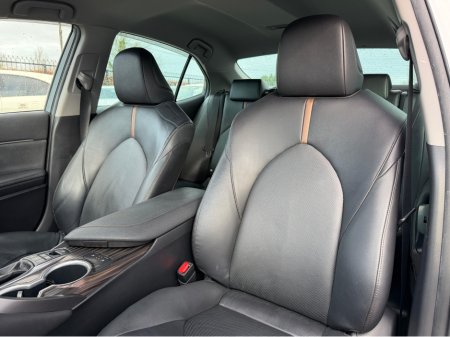 2020 Toyota Camry TOYOTA CAMRY G SPEC- LEATHER PACK 2.5 HYBRID €24,950 thumbnail