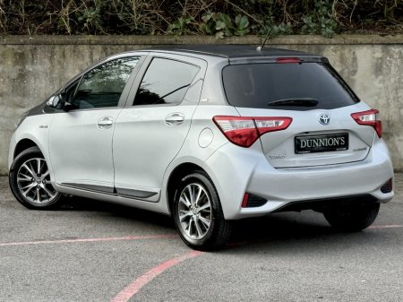 2020 Toyota Yaris - thumbnail 13