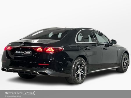 2025 Mercedes-Benz E Class - thumbnail 3