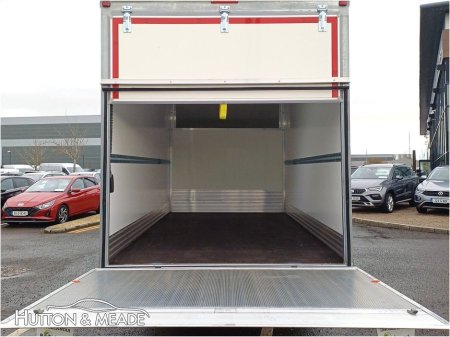 2026 Maxus Deliver 9 Luton Body with Tail Lift thumbnail