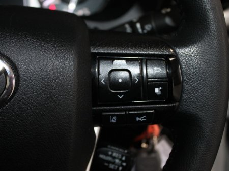 2024 Toyota Hilux - thumbnail 22