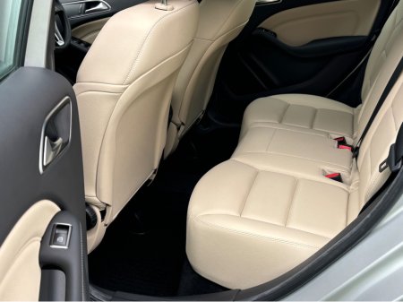 2014 Mercedes-Benz B Class - thumbnail 10