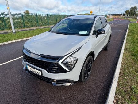 2025 Kia Sportage *2 year AA* 6 YEAR WARRANTY* Bluetooth, Touch Screen Infotainment System, All-Leather Seats, Reversing Camera,