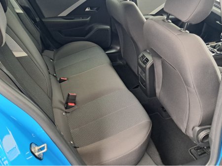 2025 Opel Astra ELEGANCE 1.2TURBO 110BHP **REVERSING CAMERA** €29,950 thumbnail