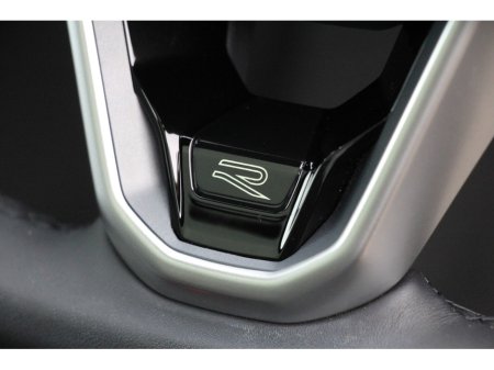 2025 Volkswagen Touareg - thumbnail 13