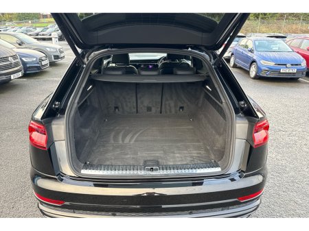 2023 Audi Q8 S LINE BLK 50 TDI MHEV QUATTRO EDITION BLACK €91,800 thumbnail