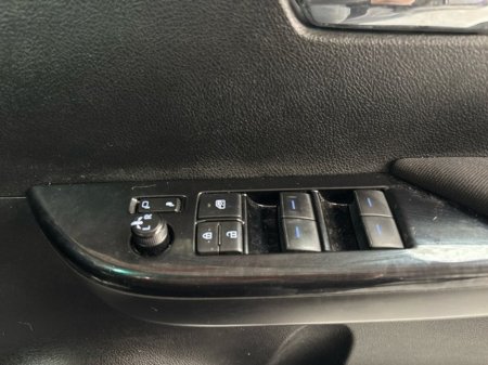 2024 Toyota Hilux - thumbnail 13