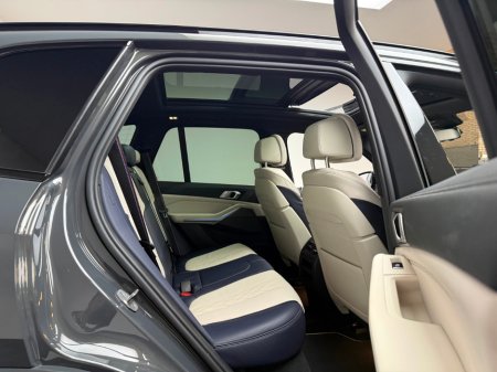 2023 BMW X5 - thumbnail 13