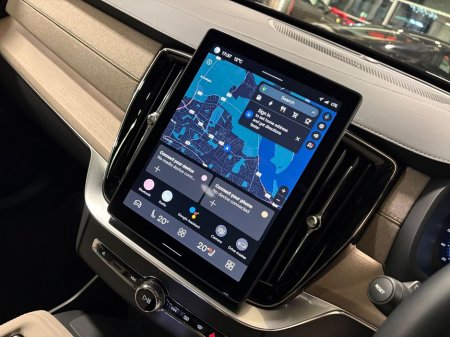 2025 Volvo XC90 T8 PLUS AWD 7-SEATER=BLONDE LEATHER//PAN ROOF//AS NEW=2 YEAR WARRANTY=TAILORED FINANCE PACKAGES INCL PCP AVAILABLE=TRADE IN'S WELCOME €81,995 thumbnail