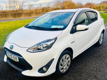 2017 Toyota Aqua 1.8 Hybrid €8,500 thumbnail