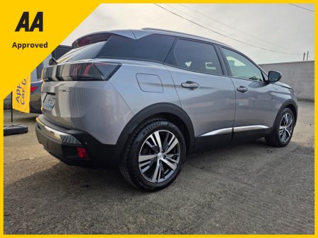 2021 Peugeot 3008 - thumbnail 9