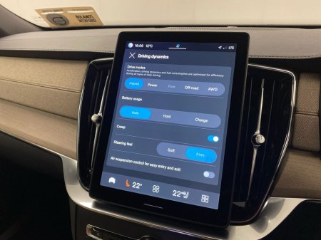 2025 Volvo XC90 - thumbnail 18