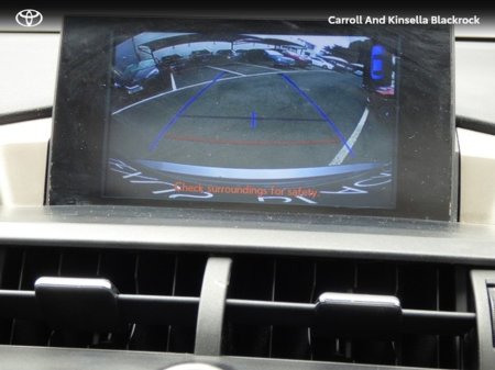 2016 Lexus NX 300 h - thumbnail 10