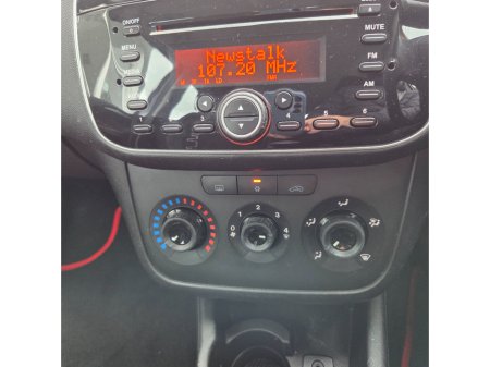 2014 Fiat Punto  €6,999 thumbnail