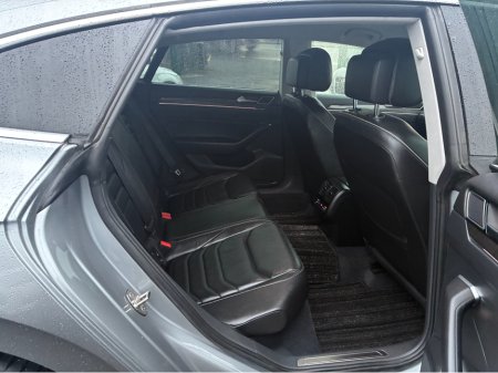 2019 Volkswagen Arteon 2.0 TSI  4 MOTION 280BHP VIRTUAL DASH FULL LEATHER HEATED ELECTRIC SEATS SAT NAV CARPLAY ANDROID AUTO BLIND SPORT PARKING SENSORS SELF PARKING ASSIST 360 CAMERA DYNAUDIO SOUND SYSTEM €29,950 thumbnail