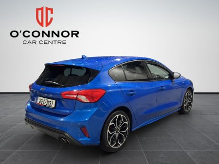 2021 Ford Focus "Compact, classy and ridiculously easy to love" €23,888 thumbnail