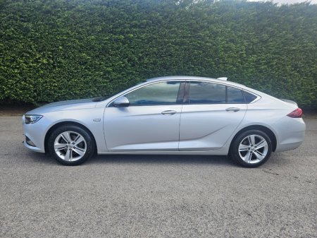 2018 Opel Insignia - thumbnail 3