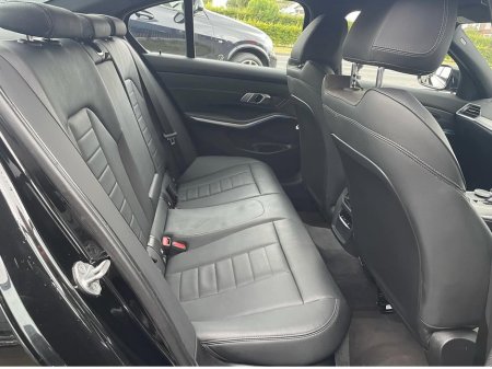2021 BMW 3 Series 330e M SPORT AUTO HYBRID 292 BHP // 212 REG €28,950 thumbnail