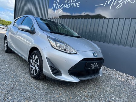 2020 Toyota Aqua - thumbnail 2