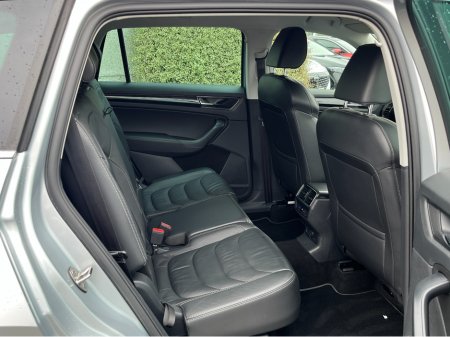 2021 Skoda Kodiaq 7 SEATER STYLE AUTOMATIC 2.0 DIESEL //HIGH SPEC//FULL LEATHER//HEATED SEATS//KEYLESS ENTRY//SAT NAV//REVERSE CAMERA// €36,950 thumbnail