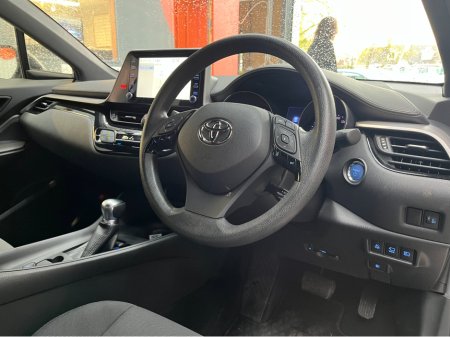 2020 Toyota C-HR - thumbnail 9