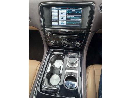 2015 Jaguar XJ 3.0 D Premium Luxury €19,950 thumbnail