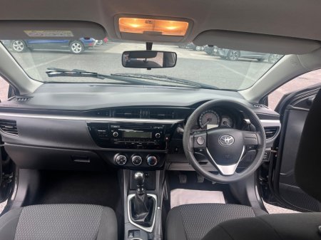 2016 Toyota Corolla - thumbnail 14