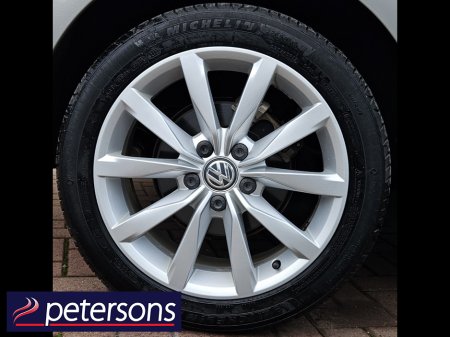 2018 Volkswagen Golf 1.2 TSI 5 DOOR AUTOMATIC - LOW MILEAGE €19,950 thumbnail