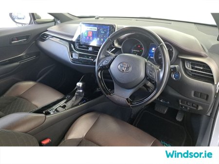 2020 Toyota C-HR HYBRID AUTO €20,995 thumbnail