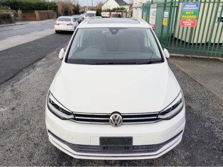 2017 Volkswagen Touran Comfort €16,950 thumbnail