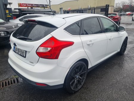 2014 Ford Focus - thumbnail 14