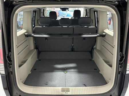 2026 Kia PV5 K4 Passenger 5 Seater €47,500 thumbnail