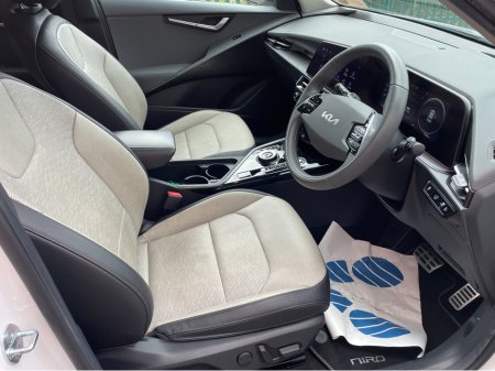 2023 Kia Niro EV K4 5DR AUTO HIGH SPEC 64KW €25,995 thumbnail