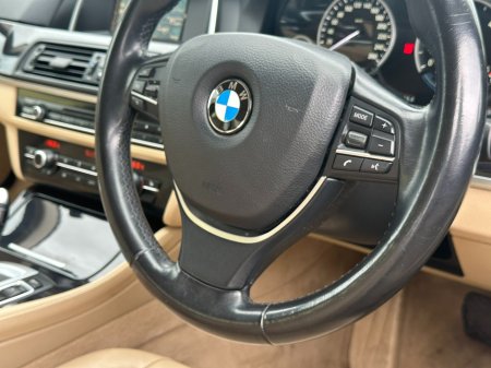 2016 BMW 5 Series - thumbnail 18