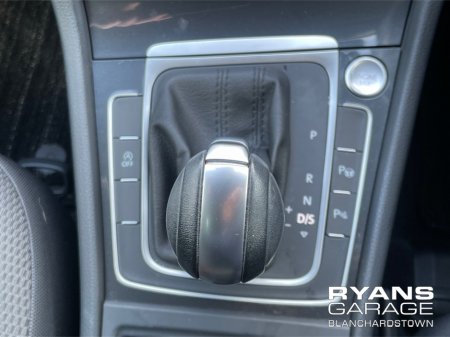 2020 Volkswagen Golf 1.2 TSI AUTO 5DR COMFORTLINE €21,950 thumbnail