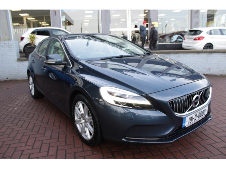 2019 Volvo V40 2.0D4 INSCRIPTION 5DR HATCHBACK AUTO HUGE SPEC  // 1 OWNER CAR // AS NEW CONDITION THROUGHOUT // BUY WITH CONFIDENCE AA AND SIMI APPROVED DEALER 2026 // FINANCE ARRANGED // €19,950 thumbnail