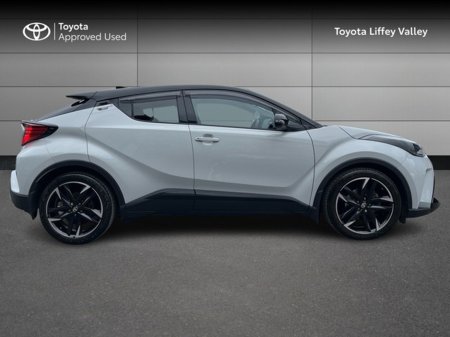 2022 Toyota C-HR - thumbnail 3
